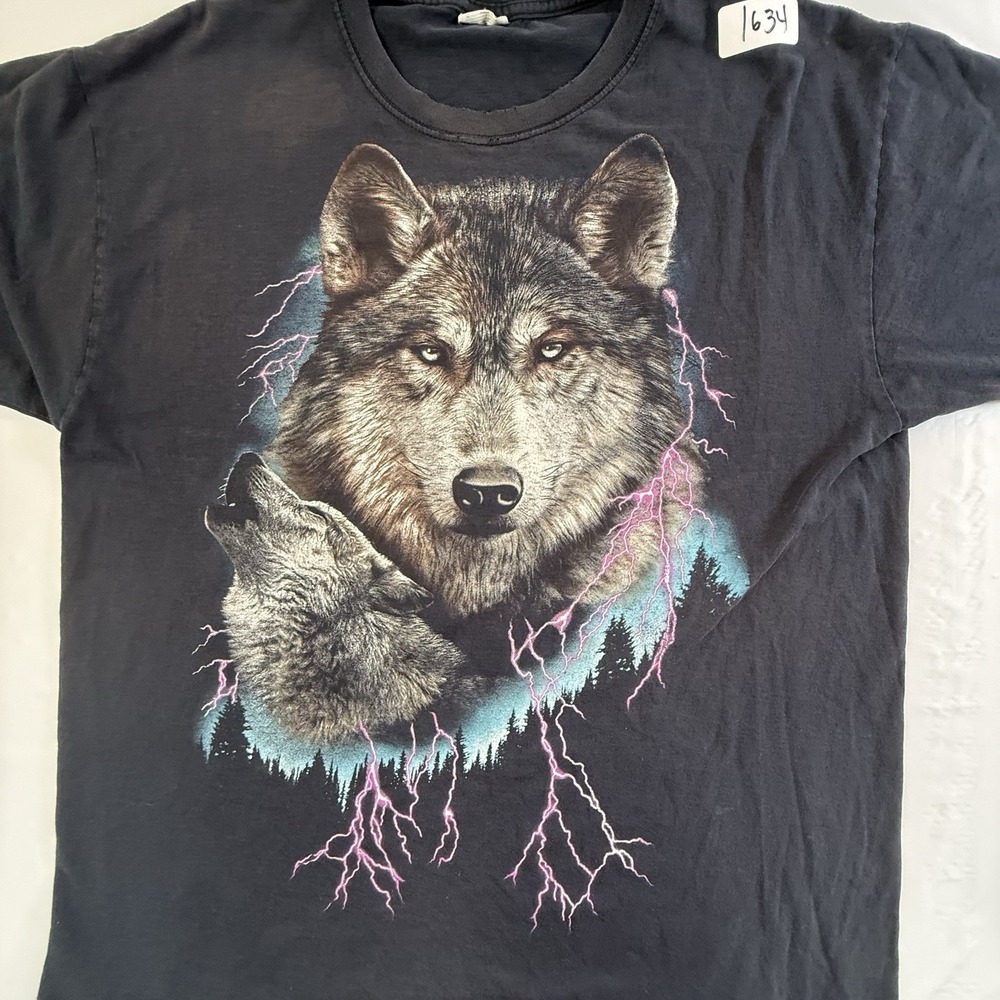 Vintage 90s Wolf Lightning Graphic T Shirt Black Faded Wildlife Tee